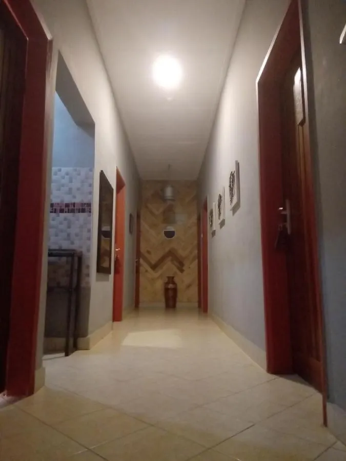 Mahali Guesthouse, Makindye Hill Кампала