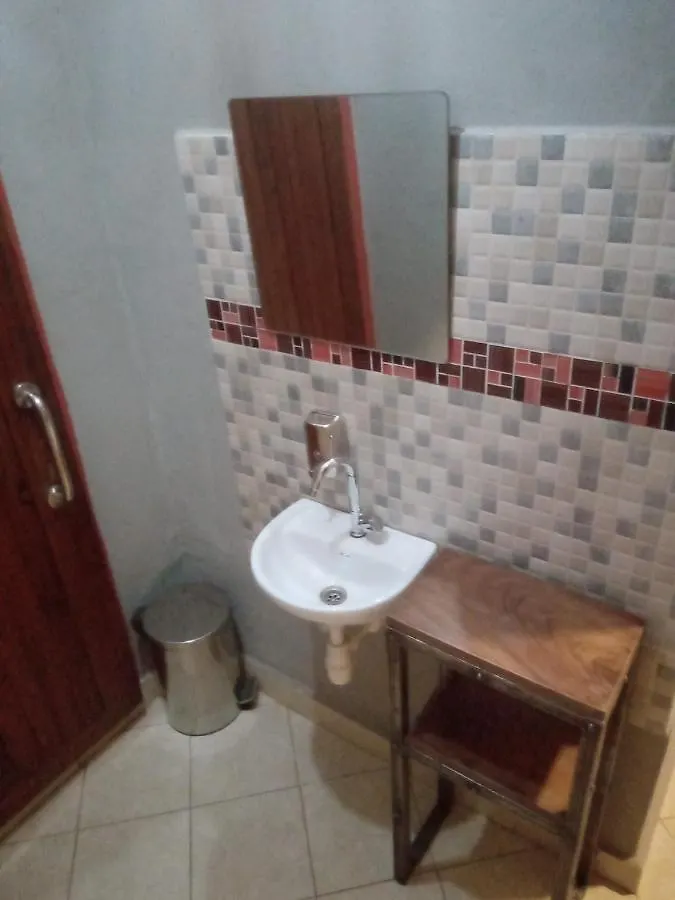 Отель Mahali Guesthouse, Makindye Hill Кампала
